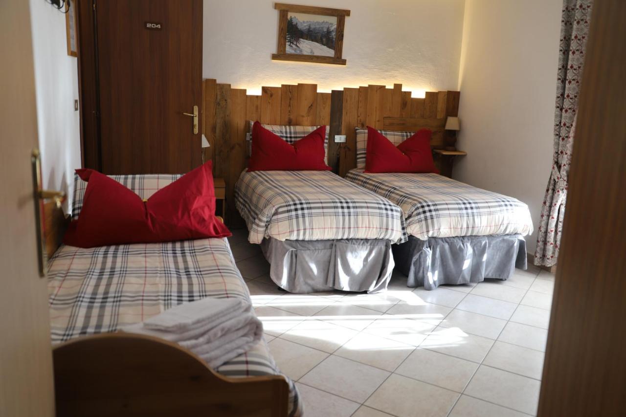 Hotel Bucaneve Pré-Saint-Didier Екстериор снимка
