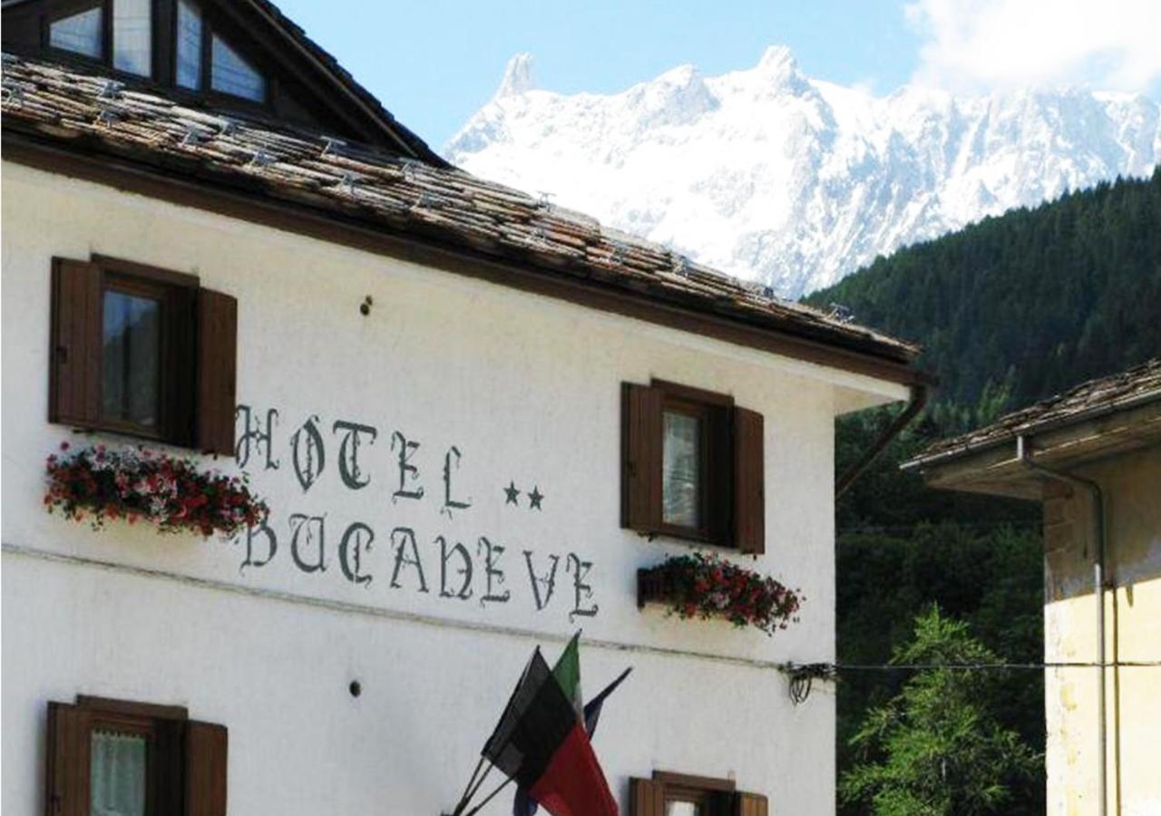 Hotel Bucaneve Pré-Saint-Didier Екстериор снимка