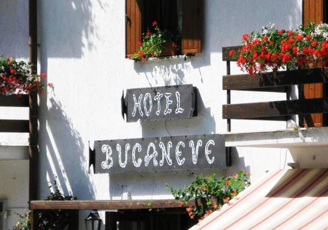 Hotel Bucaneve Pré-Saint-Didier Екстериор снимка