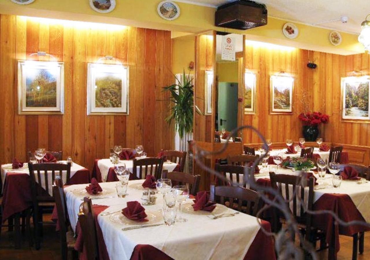 Hotel Bucaneve Pré-Saint-Didier Екстериор снимка